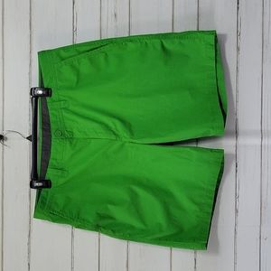 Columbia  Men's  Kelly Green cotton shorts